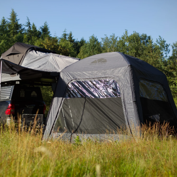 Family Base - Großes Vorzelt